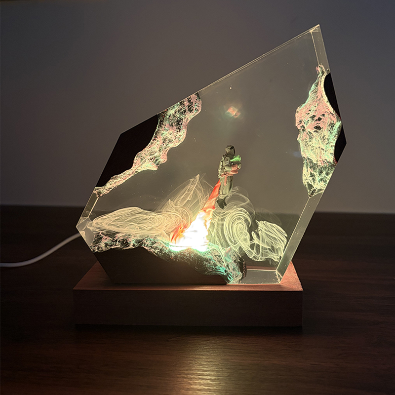 Resin Art Baby - مصباح طاولة على شكل كائن حي